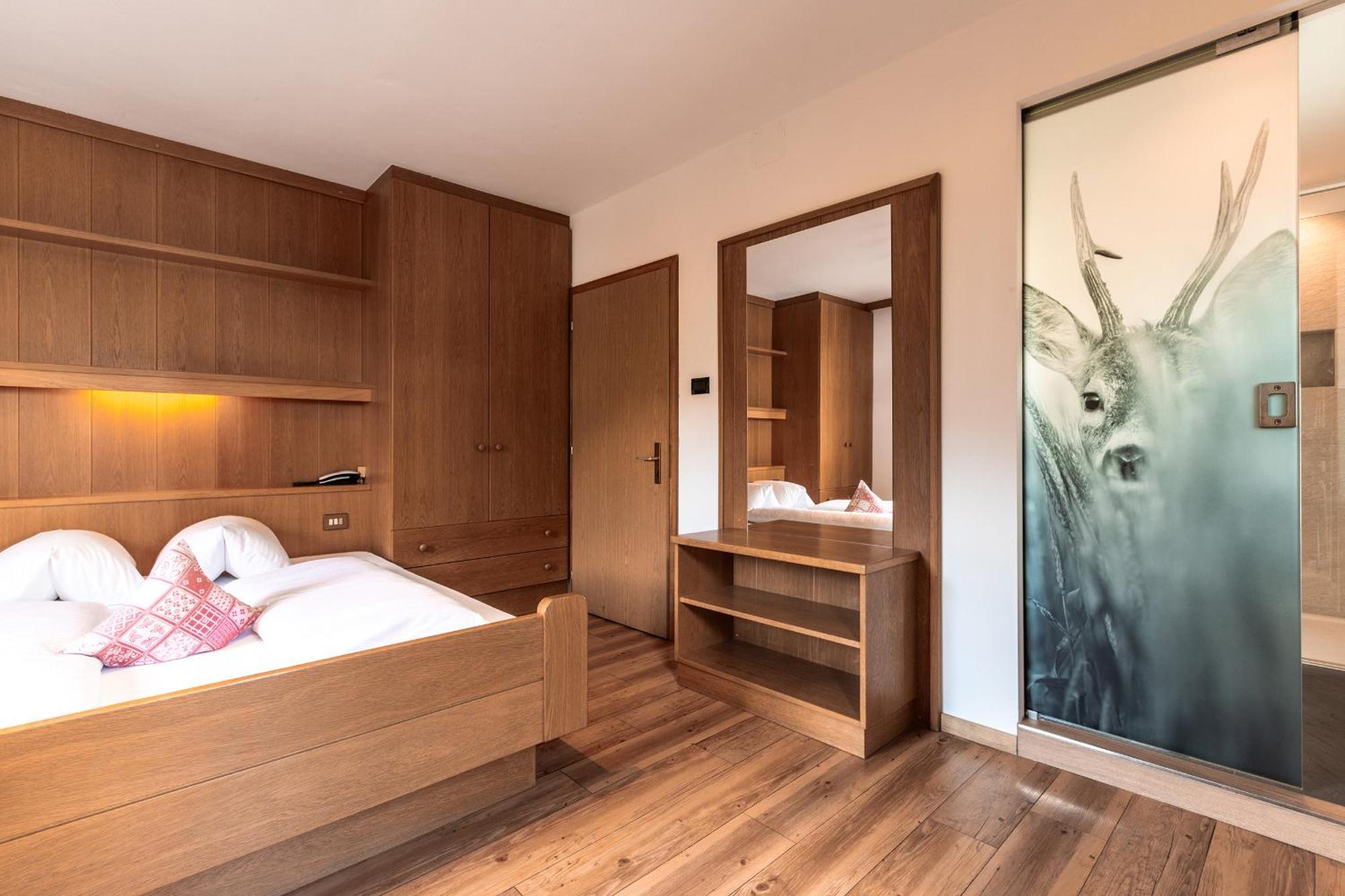 Hotel Zum Loewen - Al Leone Mölten Dış mekan fotoğraf