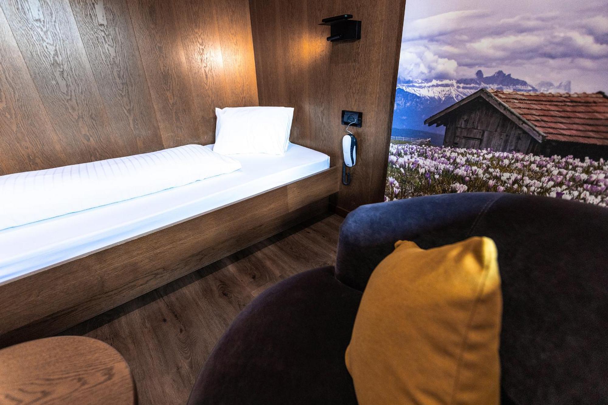 Hotel Zum Loewen - Al Leone Mölten Dış mekan fotoğraf